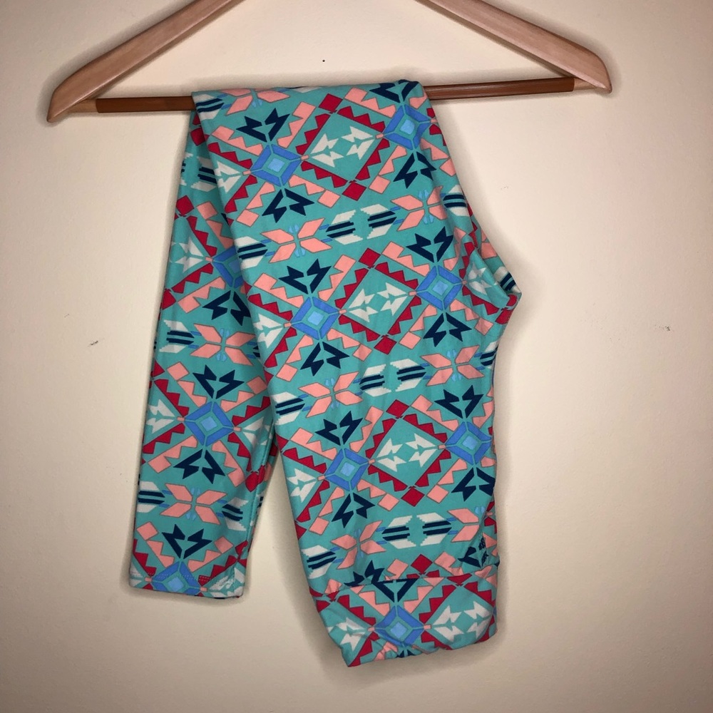 LulaRoe one size leggings